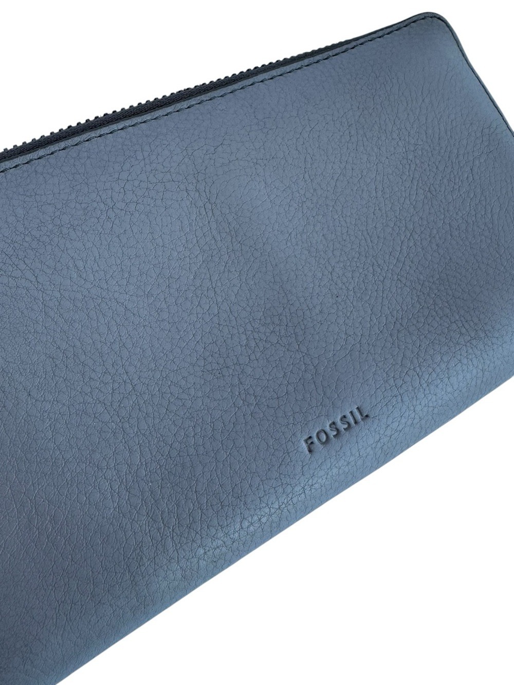 Fossil Light Grey Pebbled Leather Zip Wallet